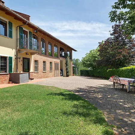 Casa Centomila Volte Benvenuti بيت للعطل Tigliole