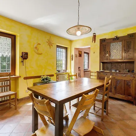 Casa Centomila Volte Benvenuti بيت للعطل Tigliole